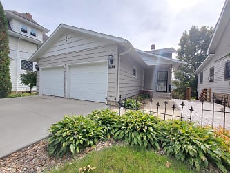 804 4th St SW - Rochester, MN