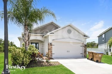 2212 Red Rock Ct - Kissimmee, FL