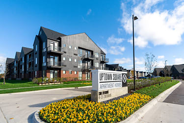 Uptown Square Apartments - Troy, MI