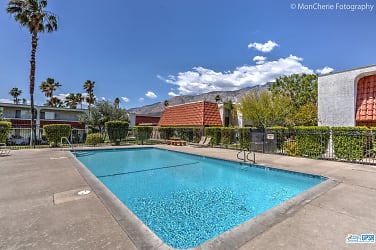2166 N Indian Canyon Dr #C - Palm Springs, CA