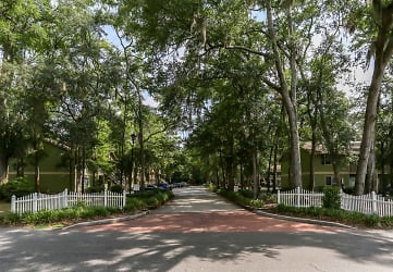 Hickory Plantation Apartments - Saint Marys, GA