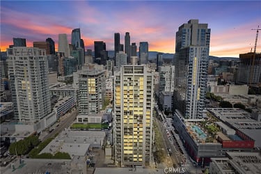 1155 S Grand Ave #816 - Los Angeles, CA