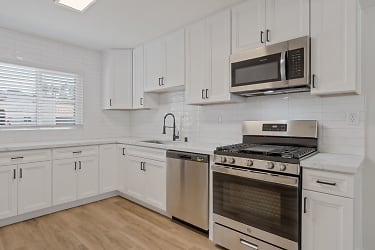 4802 Orchard Ave unit 06 - San Diego, CA