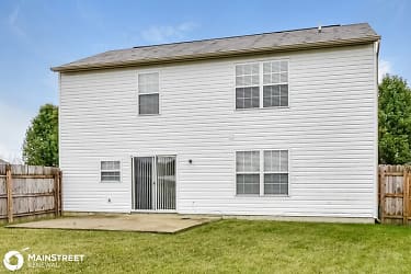 11332 Falls Church Dr - Indianapolis, IN