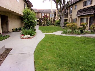 8031 Larson Ave - Garden Grove, CA