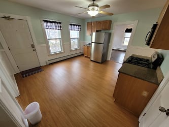 653 Clay St unit 1 - Manchester, NH