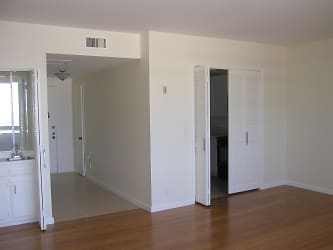 321-s-san-vicente-blvd-unit-805-los-angeles-ca-living-room-with-no-furniture.jpg