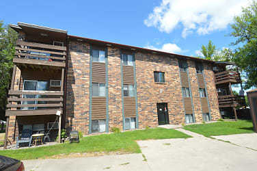 Columbia Park Village Building F Apartments - Grand Forks, ND