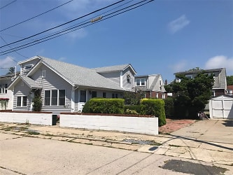 116 Hewlett Ave - Point Lookout, NY