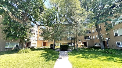 6145 N Seeley Ave #3B - Chicago, IL