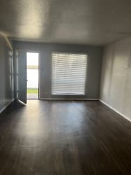 5959 Meadowbrook Dr unit 108 - Fort Worth, TX