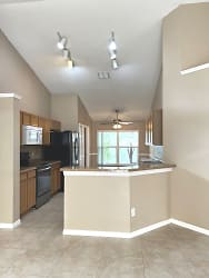 353 Brightview Dr - Lake Mary, FL
