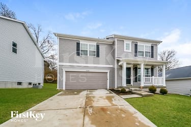 5454 Misty Crossing Ct - Florissant, MO