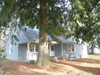 21235 NW West Union Rd - Hillsboro, OR