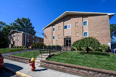 Rutgers Court Apartments - Belleville, NJ