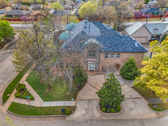 500 Manor Hill Ct - Norman, OK