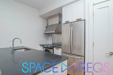 55-27 Myrtle Ave unit 310 - Queens, NY