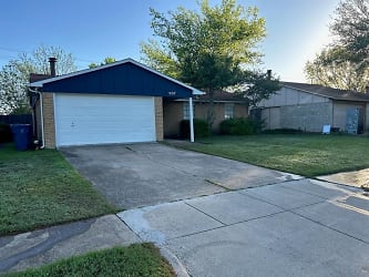5217 Gates Dr - The Colony, TX