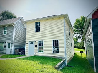 1735 Pemiscot St - Cape Girardeau, MO