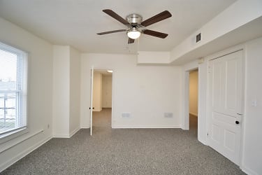 100 64th St unit 3 - undefined, undefined