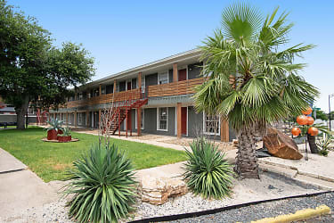 Agave Heights Apartments - Bryan, TX