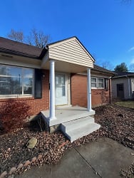 2513 Clearbrook Dr - Louisville, KY