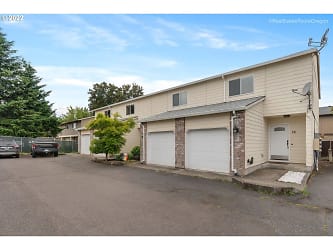 2239 Hawthorne St unit 14 - Forest Grove, OR