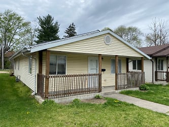 627 Studebaker St - South Bend, IN