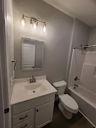 1608 East Vernon Drive - Urbana, IL