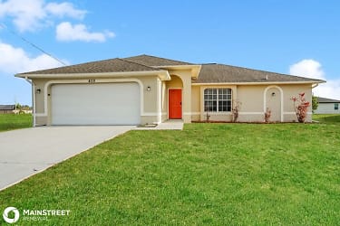 4331 NW 32nd Ln - Cape Coral, FL