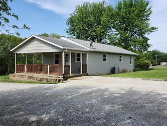 2915 Spring Forest Rd - Imperial, MO