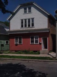 2262 S Chase Ave - Milwaukee, WI