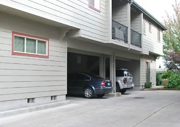 1727 Mill Alley unit 1-4 - Eugene, OR