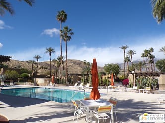 4720 N Winners Cir #B - Palm Springs, CA