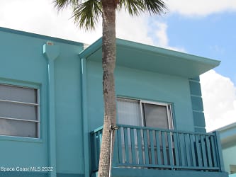 311 Taylor Ave #18 - Cape Canaveral, FL