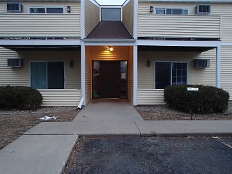 2220 Valleyhigh Dr NW unit 106 - Rochester, MN