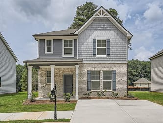 1065 Thomasville Estates Wy SE - Atlanta, GA