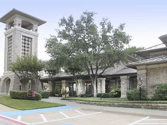 The Pavilions Apartments - Dallas, TX