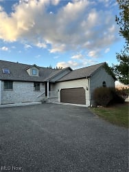 3582 E Western Reserve Rd - Youngstown, OH