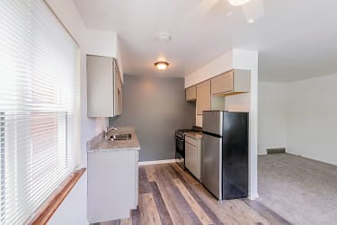 18014 Wentworth Ave #5 - Lansing, IL