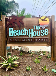 Beach House Apartments - Newport Beach, CA