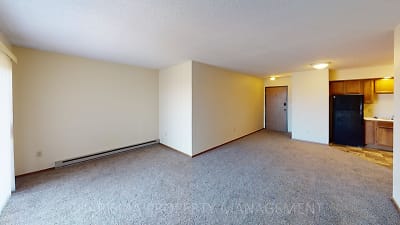 1020 Southland Ln unit 12 - Brookings, SD