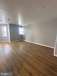 1900 Maryland Ave #302 - Baltimore, MD