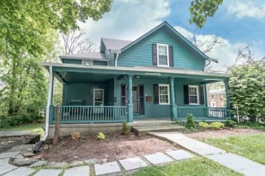 3 E Spring St - Oxford, OH