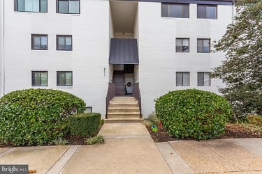 611 Oakland Hills Ct #402 - undefined, undefined
