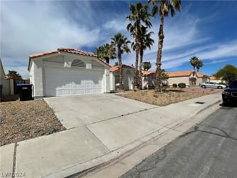 2730 Briarcliff Ave - Henderson, NV