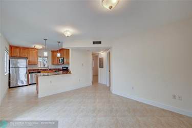 410 SW 15th St #207 - Pompano Beach, FL