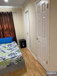 1023 Ash Dr - Mahwah, NJ