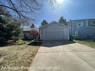 3012 Eastborough Dr - Fort Collins, CO