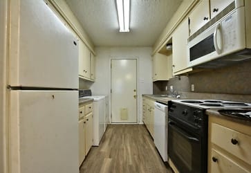 6501 21st Apartments - Lubbock, TX